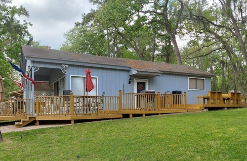 Cape Royale House | Comfy cottage on the Lake that feels like home