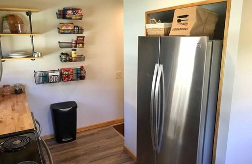 Goetzville House | Cozy Cottage Escape with Oceanfront Views & Pet-Friendly Amenities