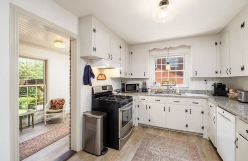 Charlotte Apartment | Relaxing Cottage with Kitchen & Child-Friendly Amenities