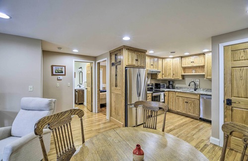 Damascus Apartment | Top-Rated Comfy Apartment in Walkable Damascus Location