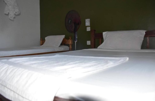 Kilifi Hotel | Relax at Comfy Dhows Hotel in Kilifi with Breakfast Included