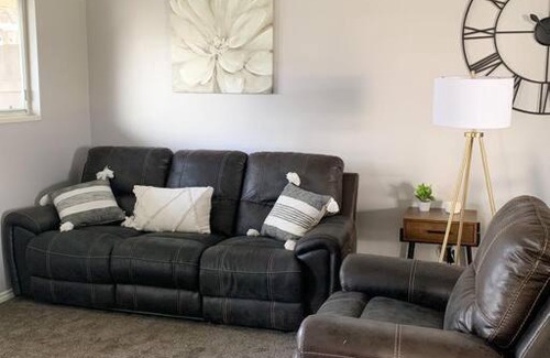 American Fork House | Cozy Duplex Near Mountain Activities - Pet and Child Friendly