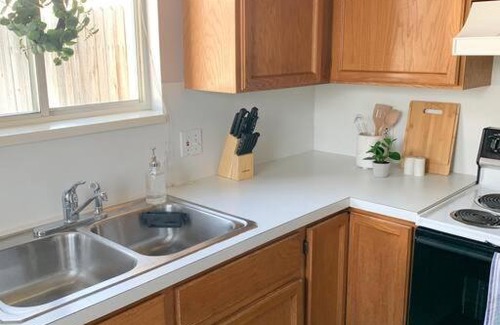 American Fork House | Cozy Duplex Near Mountain Activities - Pet and Child Friendly