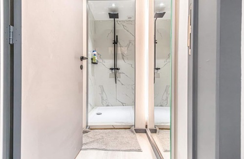 Ghent Apartment | Comfy & Elegant Room for Couple in Vibrant Ghent