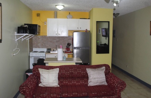 New Kingston Apartment | Elegant Studio in Chelsea New Kingston - Rated 9.4/10