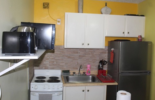 New Kingston Apartment | Elegant Studio in Chelsea New Kingston - Rated 9.4/10