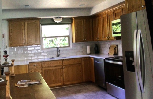 Roseburg House | Cozy Retreat in Prime Location Near Shops and Breweries