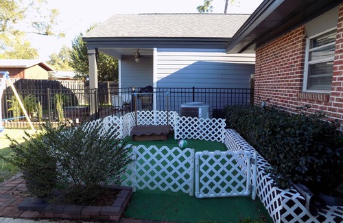 Northeast Pensacola House | Cozy Retreat Near Airport with Pet-Friendly Amenities