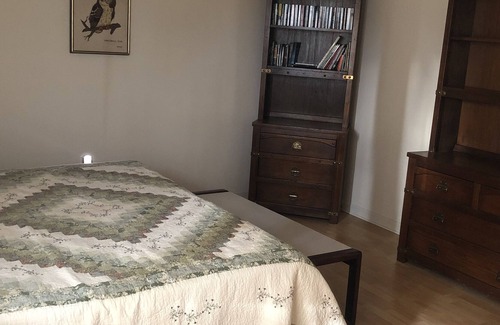West Newton House | Comfy Home with everything you need!