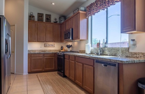Bell West Ranch House | Inviting House with Pool, BBQ & Private Backyard Oasis