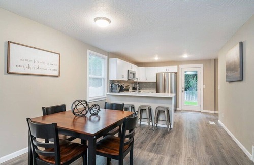 South Perry District House | Modern Home Near Downtown Spokane with Breakfast Included