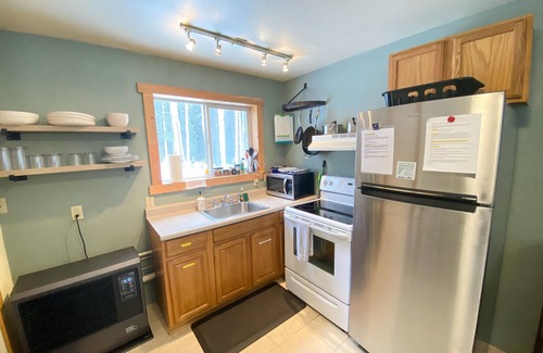 Interior Alaska Cabin | Cozy Alaskan Cabin with Kitchen, Rated 10/10 by Guests