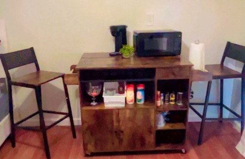 Covington House | Comfy relaxing studio