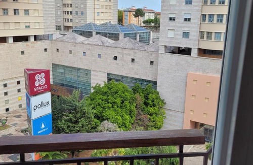 Olivais House | Convenient Room Steps from Metro with 9/10 Review Score