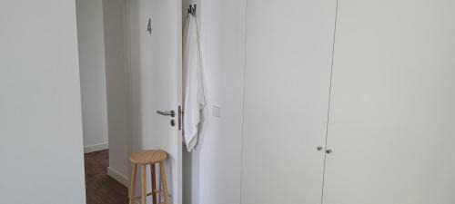 Olivais House | Convenient Room Steps from Metro with 9/10 Review Score