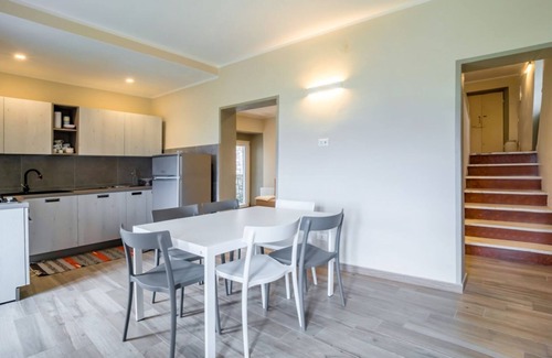 Vezzano Ligure Apartment | Cozy Apartment with Scenic Views of the Ligurian Hills