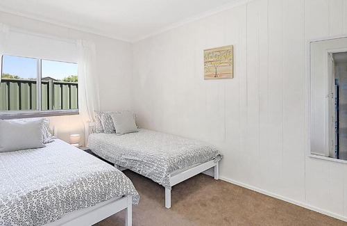 Mansfield Apartment | Guest Rated 10/10: Comfy Stay in Mansfield for Families