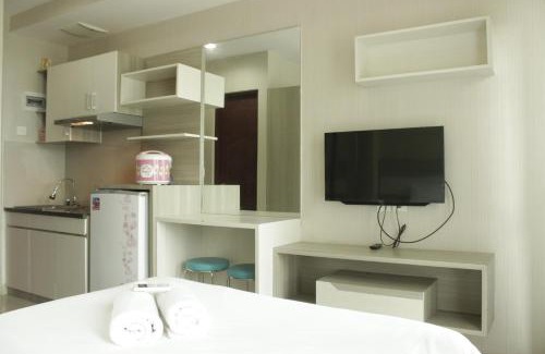 Hegarmanah Apartment | Cozy Studio Apartment near UNPAD with Pool Access