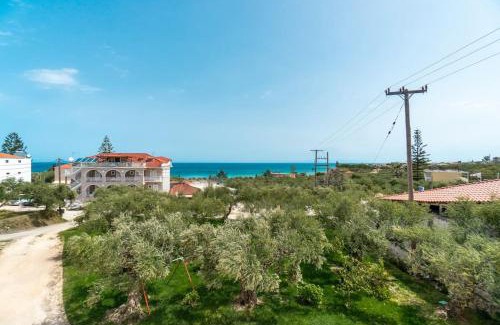 Amoudi Apartment | Perfect Family Retreat at Klelia Cottage - Rated 10/10