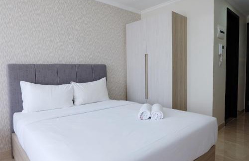 Cikini Apartment | Cozy Studio at Menteng Park with Pool & Child-Friendly Amenities