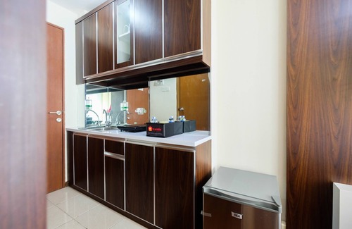 Kayu Putih Apartment | Cozy Tifolia Apartment with Pool & Breakfast Included