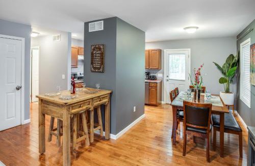 Gates-North Gates Apartment | Cozy Suburb Home with King Beds Near Airport & University