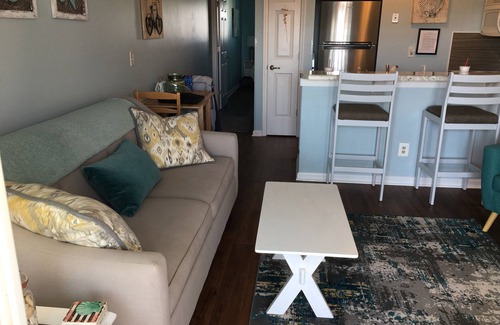 North Carolina Coast Condo | Inviting North End Condo with Pool & Ocean Views
