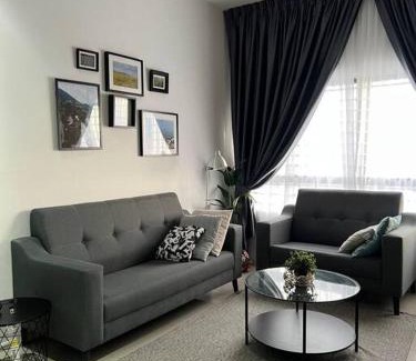 Bangi Sentral Apartment | Inviting Tokma's Home Bangi - Enjoy Free Wifi & Infinity Pool