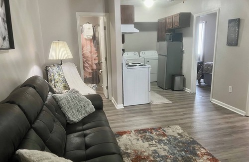 Richmond Apartment | Top-Rated 2 Bed/1 Bath Retreat Near EKU in Richmond