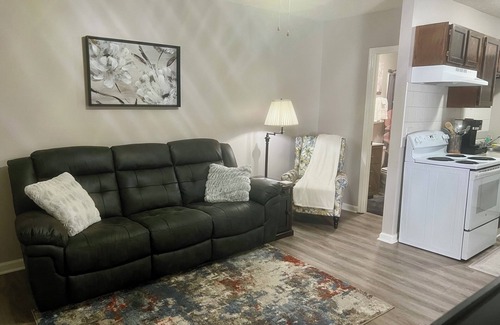 Richmond Apartment | Top-Rated 2 Bed/1 Bath Retreat Near EKU in Richmond