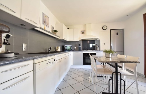 Rocamadour Villa | Inviting Villa Near Alvignac with Private Pool and More