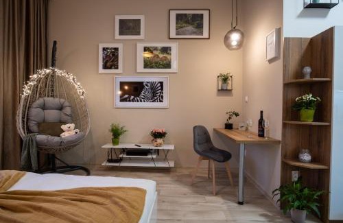 Brno-stred Apartment | Cozy VIP Studio with Netflix in City Center, Rated 9.4