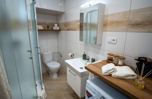 Brno-stred Apartment | Cozy VIP Studio with Netflix in City Center, Rated 9.4