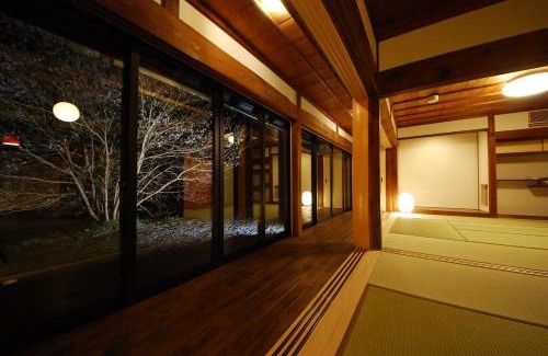 Mitake House | Family-Friendly Retreat at Cominka Hotel Shiki no Ie