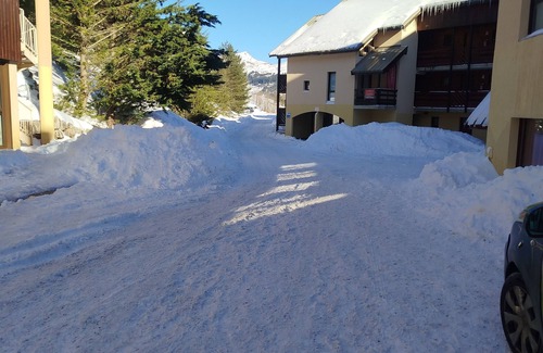Gresse-en-Vercors Apartment | Experience Comfort at Comme à la Maison with Family Amenities