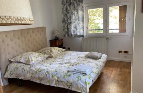 Vernay House | Feel at Home with Top Amenities and 9/10 Guest Rating