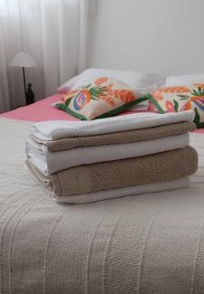 Cachan House | Home Away from Home Near Paris with Hot Tub & Dining