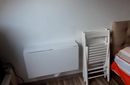 Le Torp-Mesnil Bed & Breakfast | Comfortable Escape at Comme chez vous - Family-Friendly Stay
