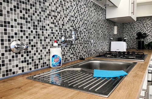 Wahring Apartment | Ideal 2BR Apartment Near AKH - Perfect for Groups