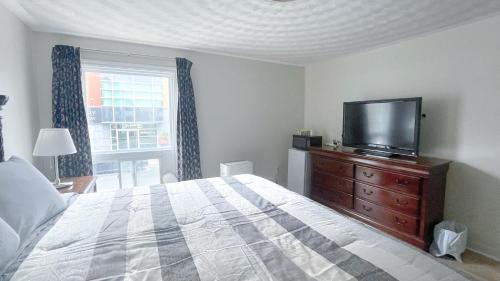 North End Hotel | Experience Comfort at Commons Inn with Family-Friendly Amenities