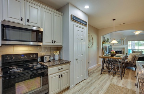 Walden on Lake Conroe House | Pet-Friendly Montgomery Retreat with Pool & Spa Amenities