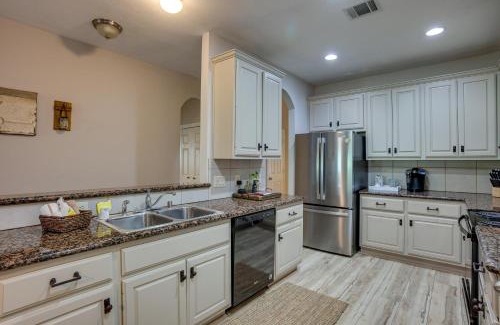 Walden on Lake Conroe House | Pet-Friendly Montgomery Retreat with Pool Access for All