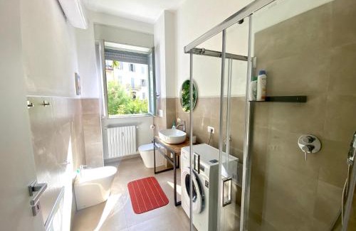 Como Apartment | Inviting Como City Apartment with Private Parking & Breakfast