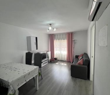 Torrejon de Ardoz Apartment | Feel at Home in the Heart of Torrejón - Rated 9.2/10