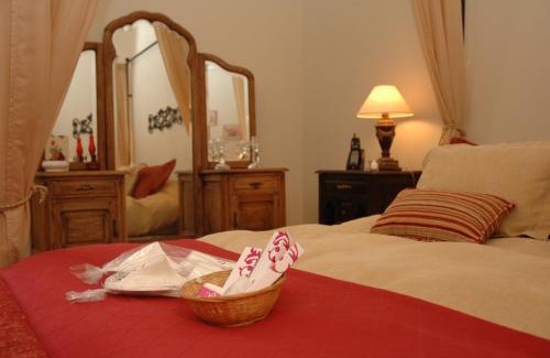 Victoria Hotel | Discover Como era Antes: Family-Friendly Getaway Awaits