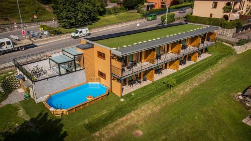 Carlazzo Apartment | Como home residence