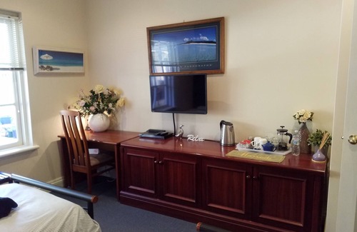 Como Bed & Breakfast | Garden View Suite at Como House: Guest Rated 10/10