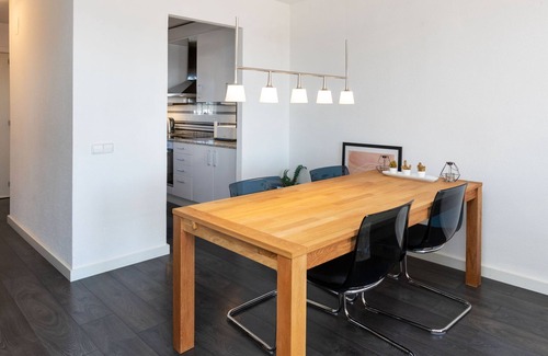 Vinaros Apartment | Experience Como Siempre: Oceanfront Getaway with Pool