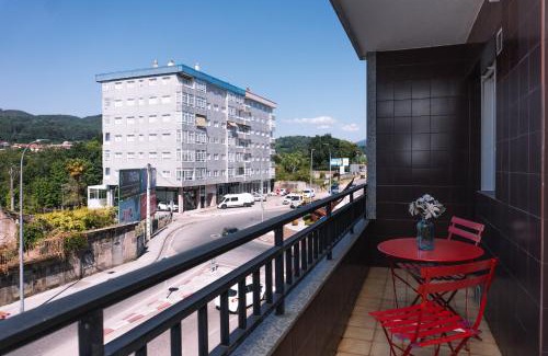 Ponteareas Apartment | Comodidad y luz en Puenteareas by CABANA Rentals