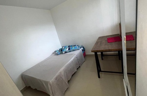 Villa Hermosa Apartment | Comfortable Apartment in Medellín with City Views